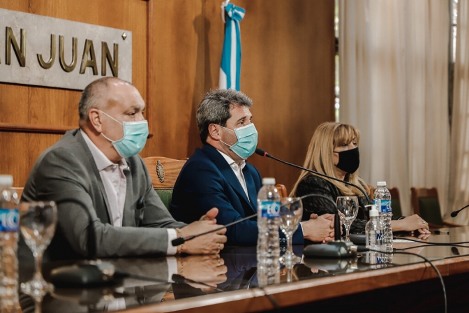 Uñac y De Pedro firmaron convenio para remodelar las instalaciones de Migraciones Delegación San Juan