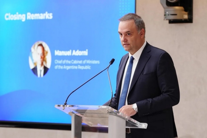 &ldquo;La palabra no debi&oacute; ser &lsquo;deslomarse&rsquo;&rdquo;: el pedido de disculpas de Adorni