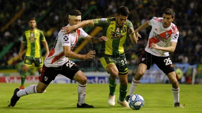 River venció a Aldosivi en Mar del Plata y es líder de la Superliga