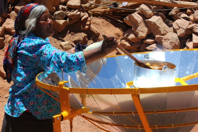 PAMI entregó cocinas y termotanques solares en Jujuy