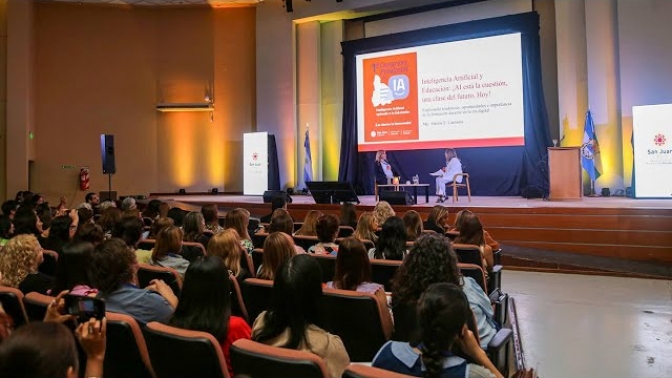 Orrego encabezó la apertura del Primer Congreso Provincial sobre Inteligencia Artificial aplicada a la Educación