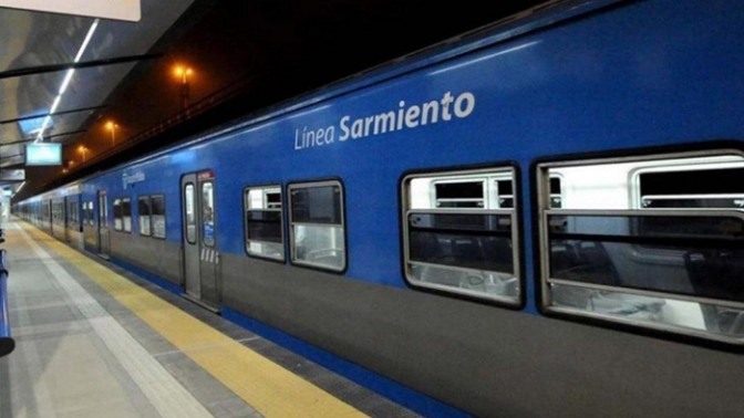 Tren Sarmiento funcionará normalmente sólo hasta las 10 por casos de coronavirus