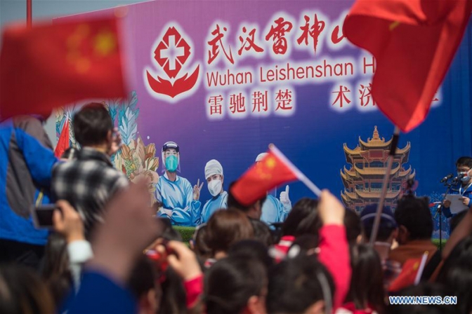 Wuhan cierra hospital temporal ante mejora de situación epidémica de COVID-19