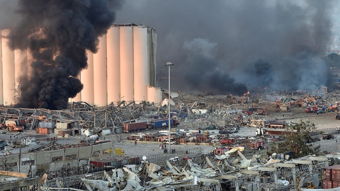 Dos explosiones en el puerto de Beirut dejaron más de 70 muertos y miles de heridos