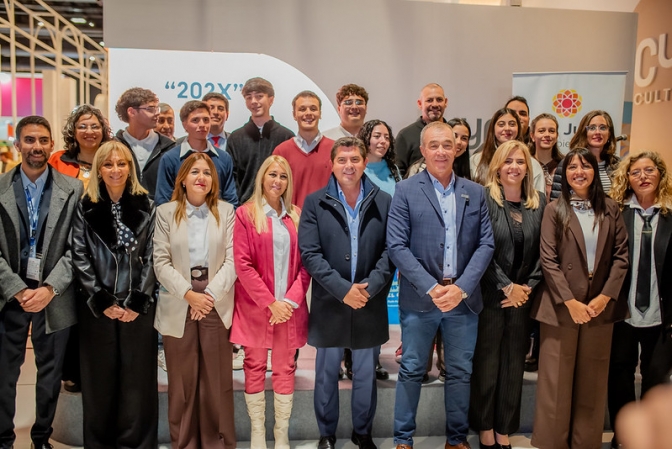 Fabi&aacute;n Mart&iacute;n acompa&ntilde;&oacute; la presencia sanjuanina en la Feria Internacional del Libro