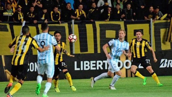 Atlético Tucumán cayó en Uruguay ante Peñarol