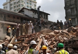 Se derrumbó edificio en Bombay: 18 muertos y desaparecidos