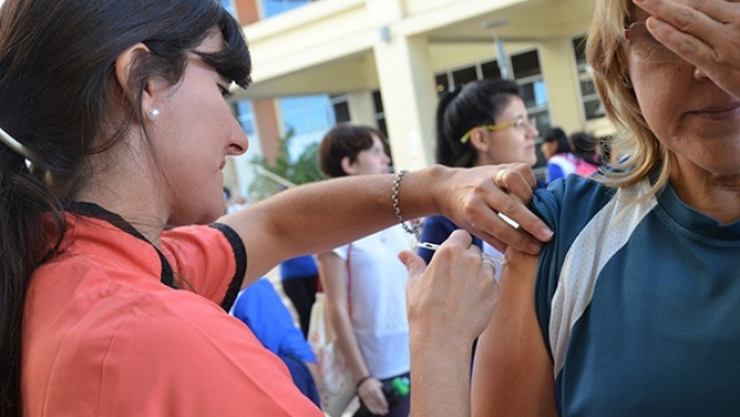 Salud lleva a los departamentos la Campaña de Vacunación en las Américas