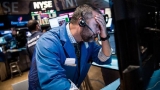 Derrumbe en Wall Street por temor a un rebrote de Covid-19
