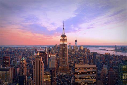El estado de Nueva York autoriza reuniones de hasta diez personas