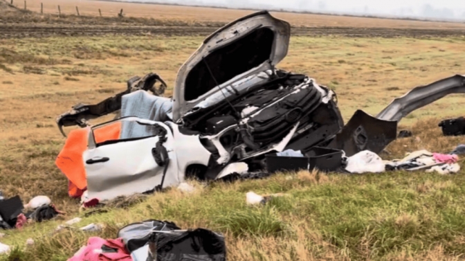 Tragedia en C&oacute;rdoba: tres personas murieron tras el choque de una camioneta que se parti&oacute; en dos