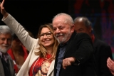 Lula gana por cinco puntos la primera vuelta pero habr&aacute; balotaje con Bolsonaro