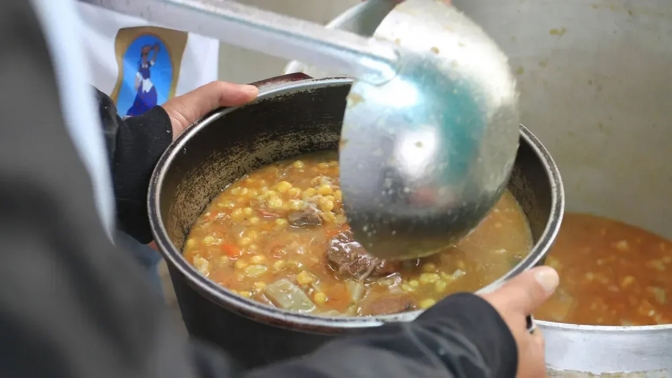 Insólito: más de 65 personas intoxicadas tras un locro popular en Chilecito