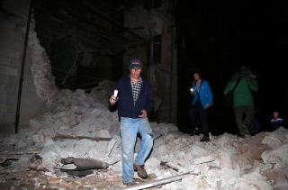 Fuertes temblores sacudían el centro de Italia