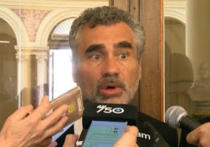 El Gobierno analiza otorgar una &quot;suma fija&quot; para los aumentos jubilatorios de marzo