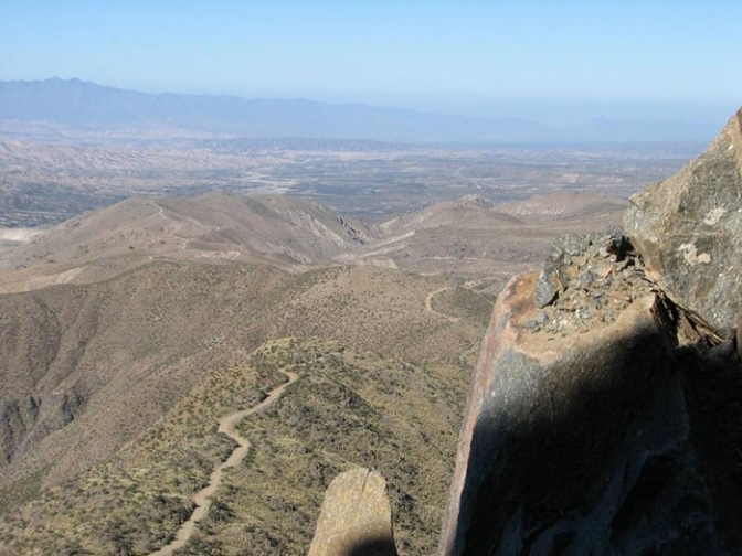 Una nena se perdió y pasó la noche en una cueva en la Alta Montaña