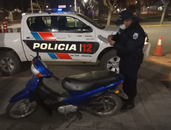 Policía de Valle Fértil recupera moto con pedido de secuestro