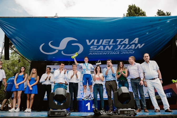 La fiesta del ciclismo unió a Jáchal y Valle Fértil con una etapa espectacular