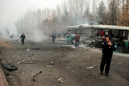 Al menos 14 soldados muertos en un atentado en Turqu&iacute;a
