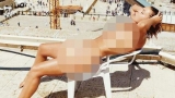 Modelo belga posa desnuda frente al Muro de Lamentos