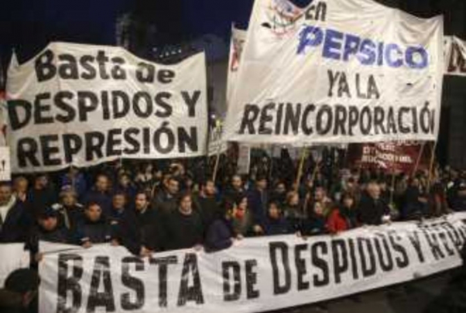 Movilización al Ministerio de Trabajo en repudio de los despidos en PepsiCo