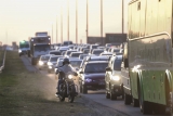 Restringen circulación de camiones por autopistas y rutas bonaerenses por feriado largo