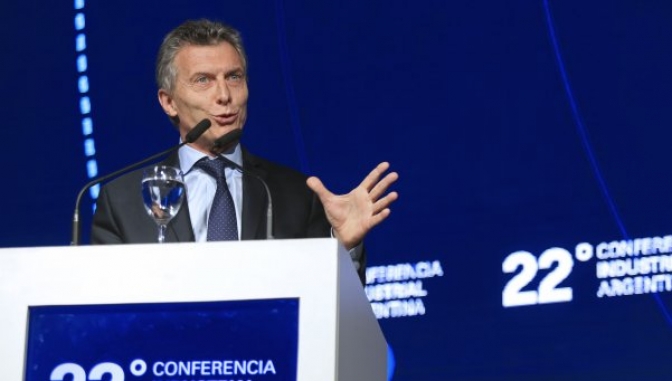 Macri ratificó que hay que &quot;discutir todos los convenios laborales de vuelta&quot;