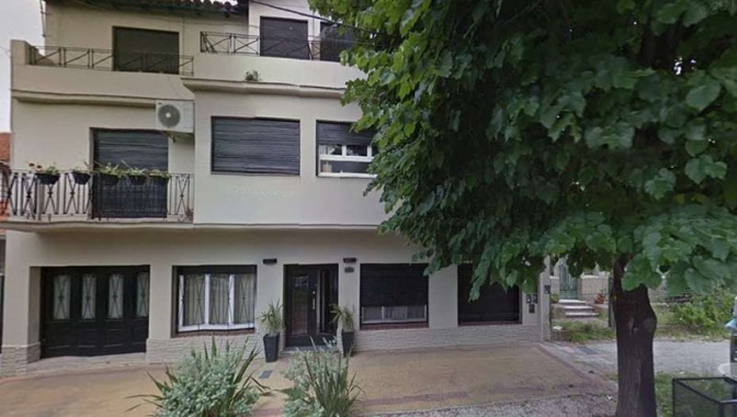 Asesinó a tiros a tres personas en una escribanía y se suicidó