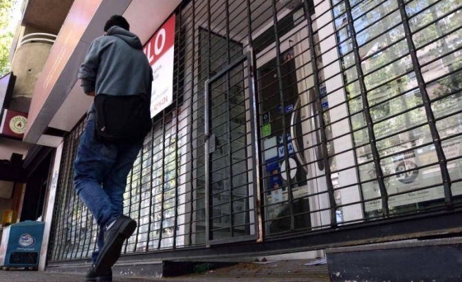 Casi el 10% de los locales comerciales porteños está vacío