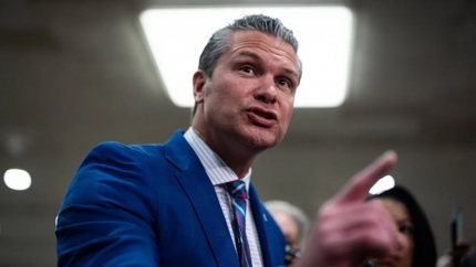 Hegseth afirm&oacute; que el cese del fuego con Ir&aacute;n &ldquo;suspende&rdquo; el plazo legal para la autorizaci&oacute;n del Congreso