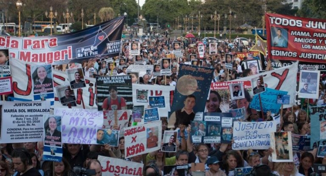 Miles de personas marcharon contra la inseguridad