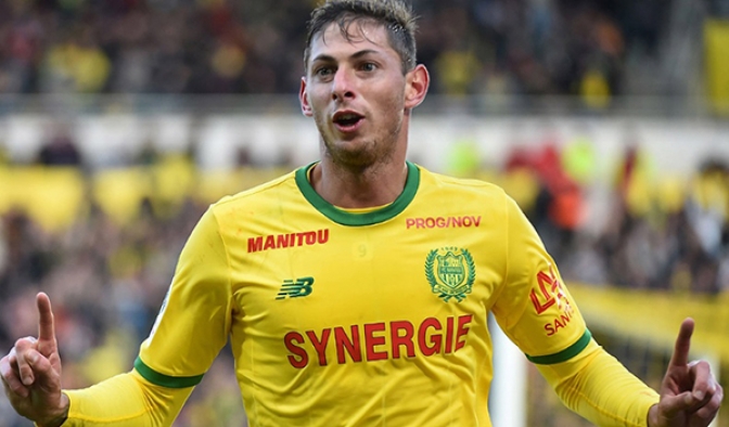 Emiliano Sala: &quot;Estoy acá arriba del avión que parece que se está por caer a pedazos&quot;