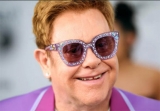 Elton John encabeza este domingo un festival benéfico por streaming