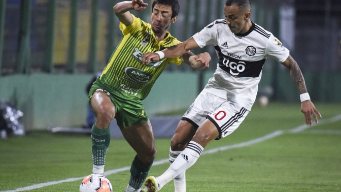 Defensa venció a Olimpia y trepó al segundo lugar del Grupo G