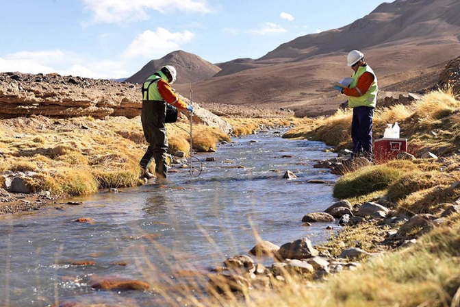 Juez ordenó análisis de sangre a pobladores para ver si los contaminó la mina Veladero