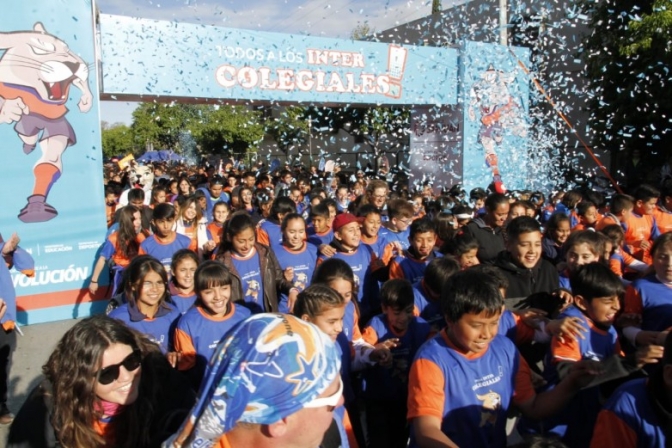 Los Juegos Intercolegiales quedaron inaugurados con una maratón multitudinaria