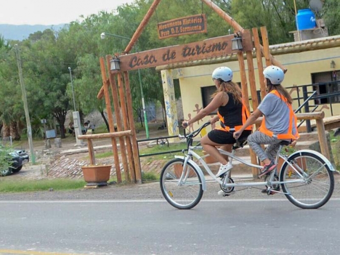El emprendedor turístico que propone pedalear y disfrutar de Zonda
