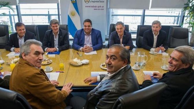 La CGT reclamará un bono con un piso de dos mil pesos