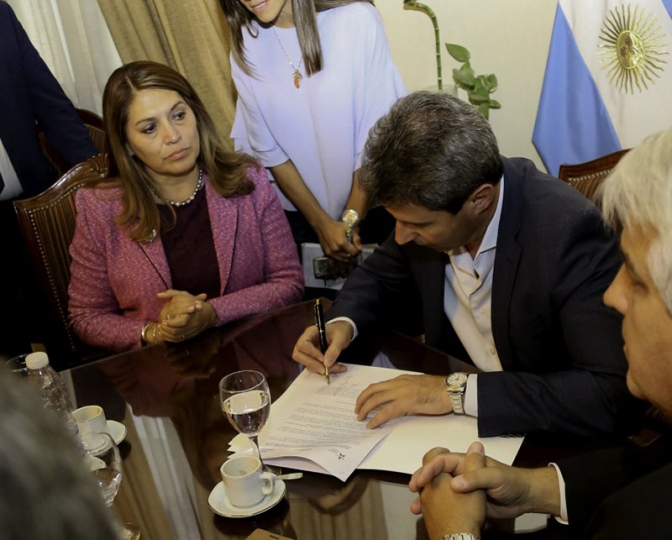 Firmaron un convenio con empresas de EEUU interesadas en energías fotovoltaicas