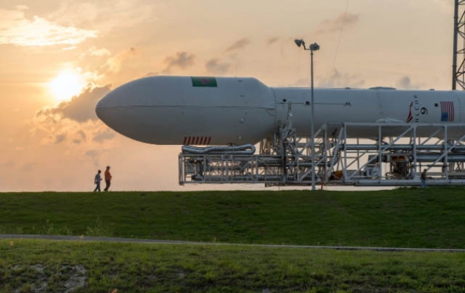 Comenzó hoy traslado de gigantesco cohete de la NASA para emprender misión a la Luna