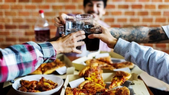 A partir de hoy, quedarán autorizadas las reuniones familiares y celebraciones de culto