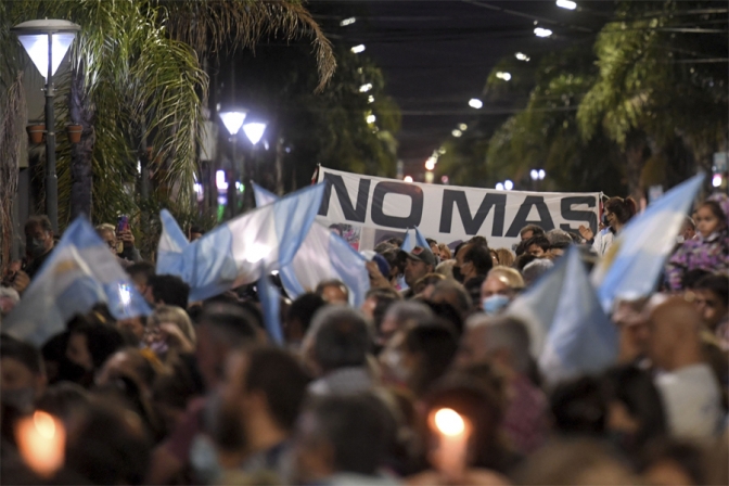 Realizaron la &quot;Marcha de las velas&quot; en reclamo de mayor seguridad en La Matanza