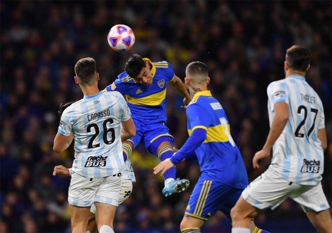 Boca se lo dio vuelta al líder Atlético Tucumán con el pibe Langoni y da pelea en la LPF