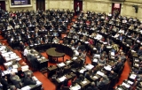 Impulsan un proyecto para cobrar a los extranjeros los servicios de salud y educación