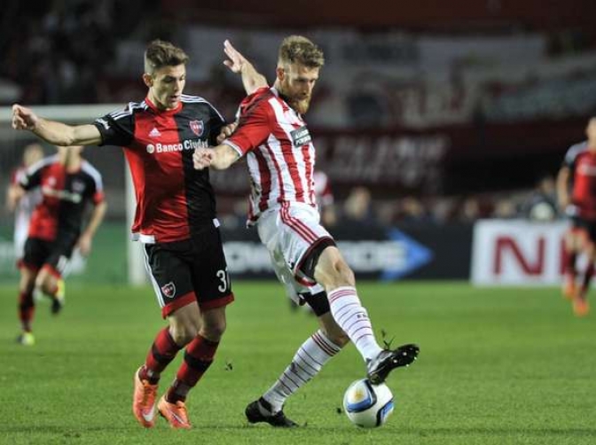 Estudiantes se aprovechó de un deslucido Newell´s