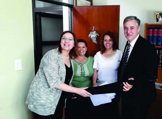 Ministro García Nieto, Nilda Barrionuevo y Fernanda Torrent (personal del Juzgado) y Dr. Adrian Cuevas (Juez)