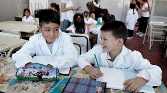 Educación pospuso el inicio del ciclo lectivo para el 8 de marzo