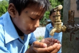 Hay casi 2.000 millones de personas expuestas a enfermedades por carecer de agua potable