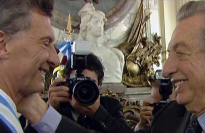 Macri le condonó a su padre deuda millonaria