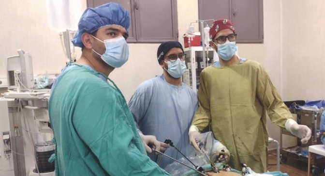 Urólogos del Marcial Quiroga realizaron una operación inédita para la salud pública provincial